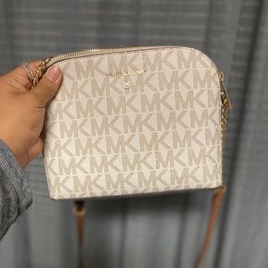 MICHAEL KORS  (MK) Purse and Wallet
